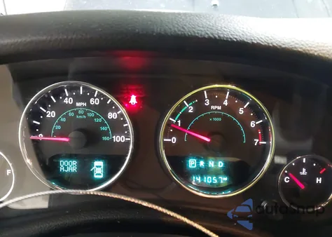 2017 Jeep Wrangler Unlimited Sahara 4X4 from USA, damaged, VIN 1C4BJWEG7HL544018